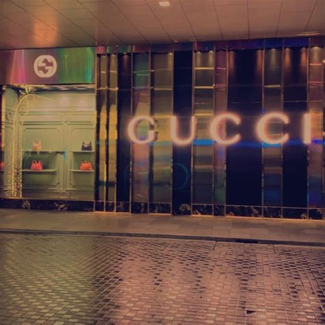 gucci mandaluyong photos|Gucci.
